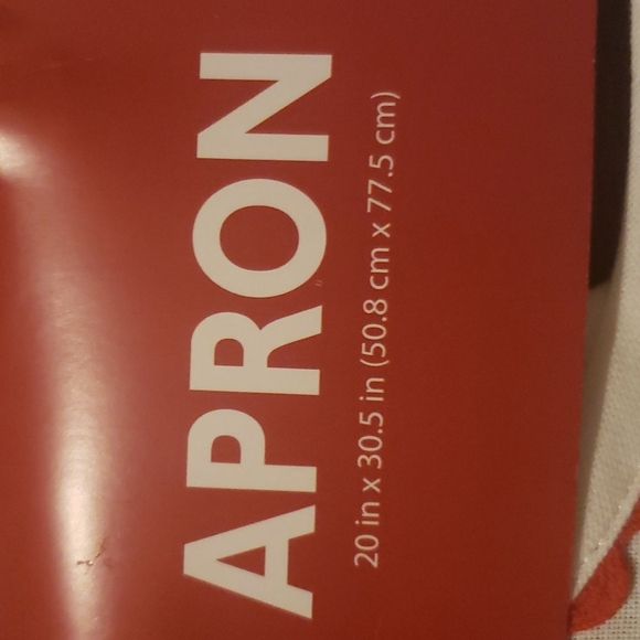 APRON - Picture 11 of 13
